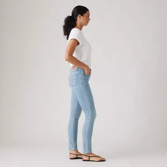 NEW Women's Levi's® 311 Shaping Skinny Cool View Light Wash Jeans 33X30 - Picture 2 of 9